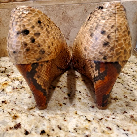 Wedges Shoes - Picture 3 of 7